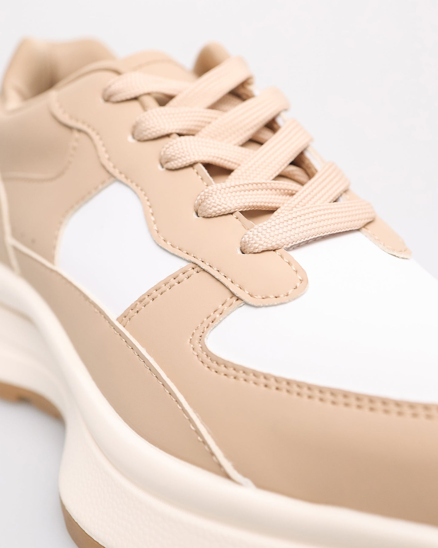 FL081 Ladies Sneakers