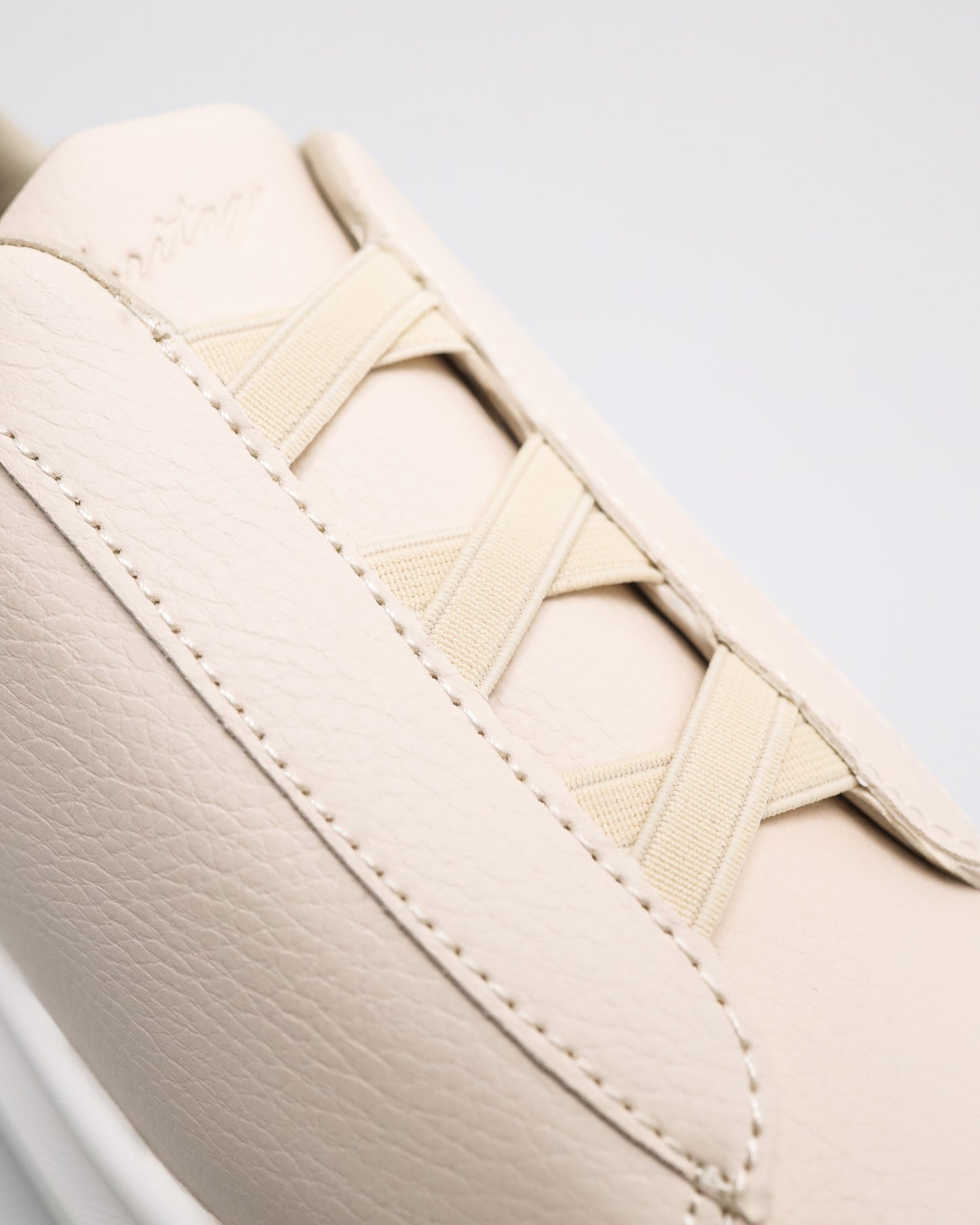 C676W Ladies Plain X-Strap Sneakers