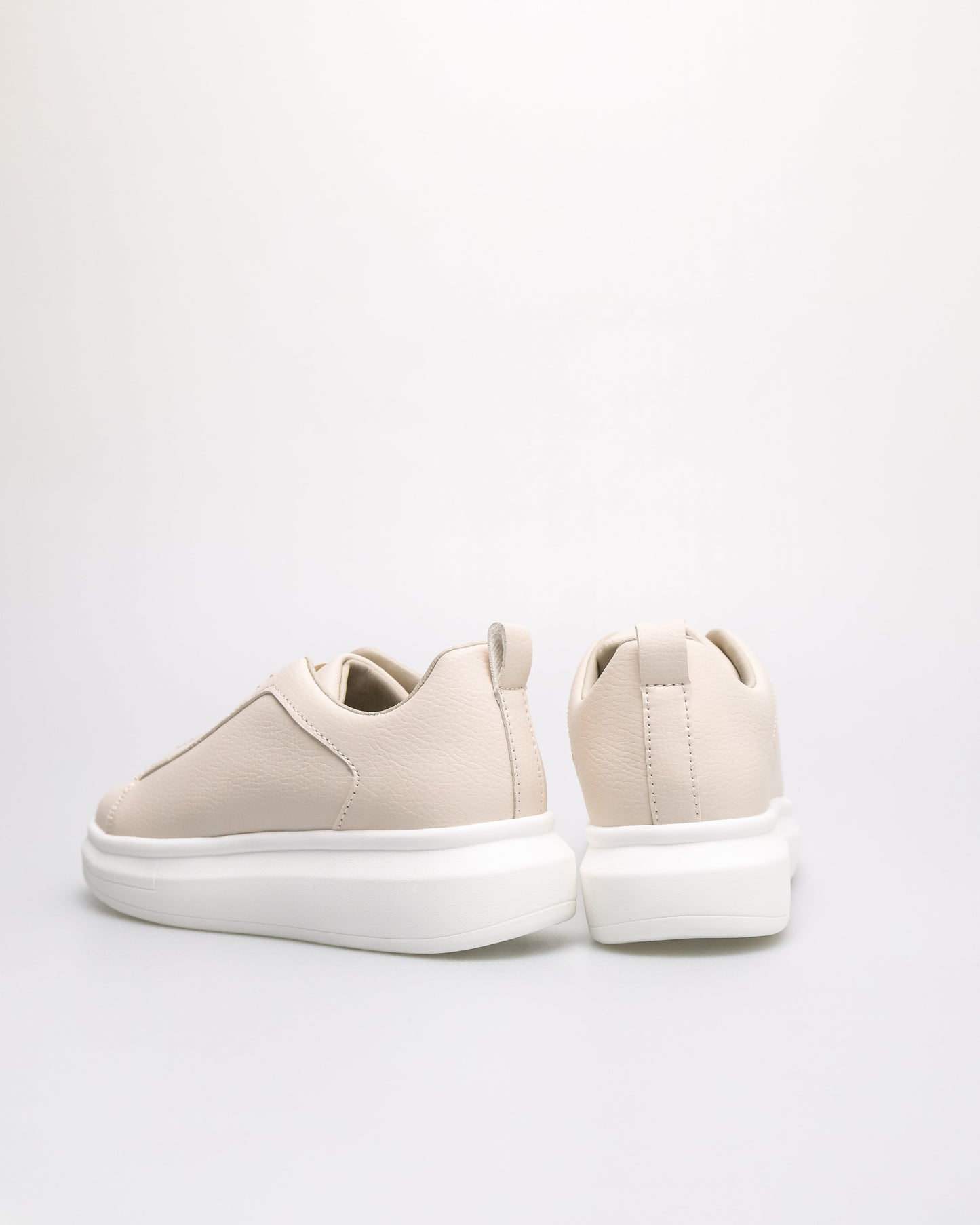 C676W Ladies Plain X-Strap Sneakers