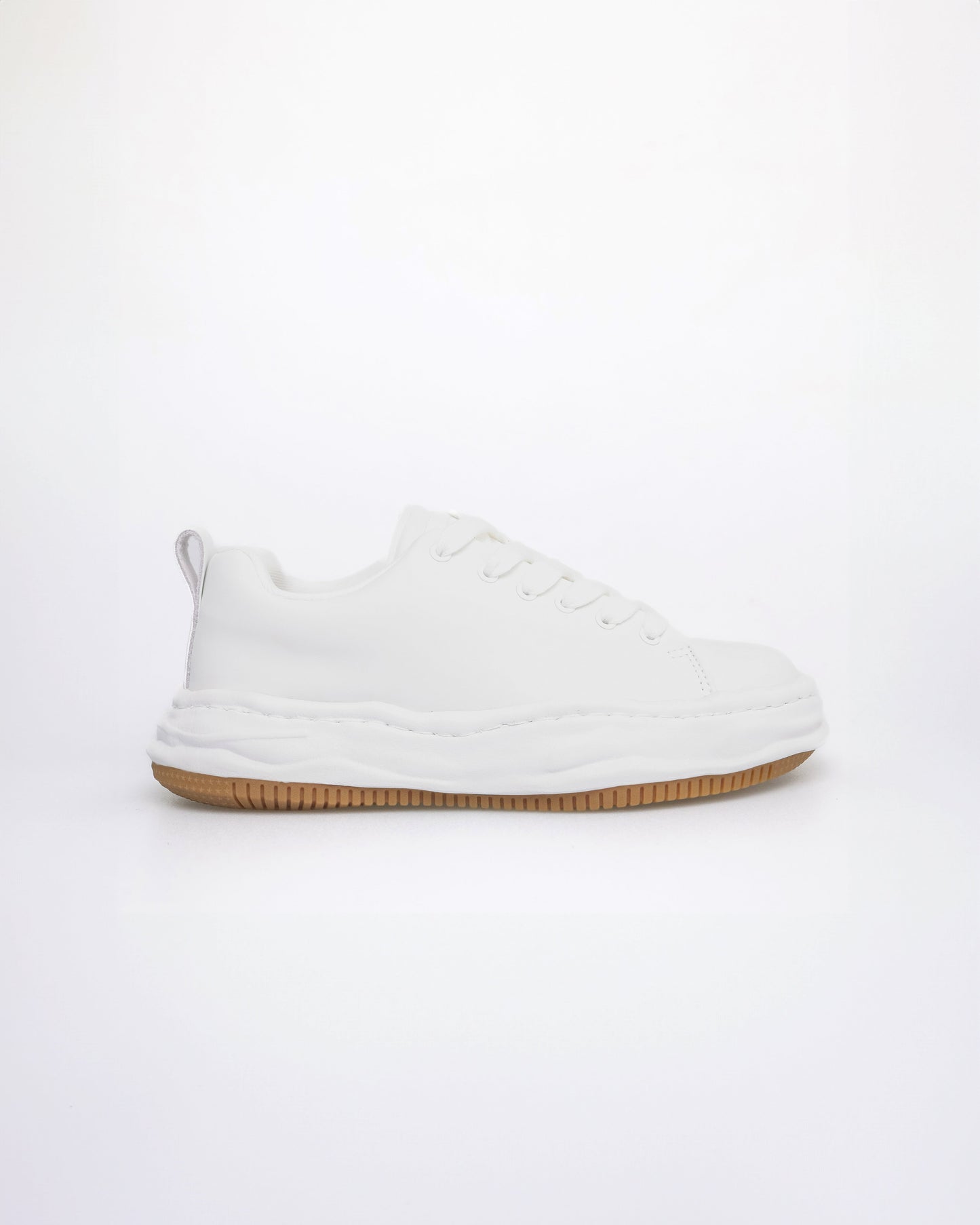 YL05 Ladies Wavy Sneakers